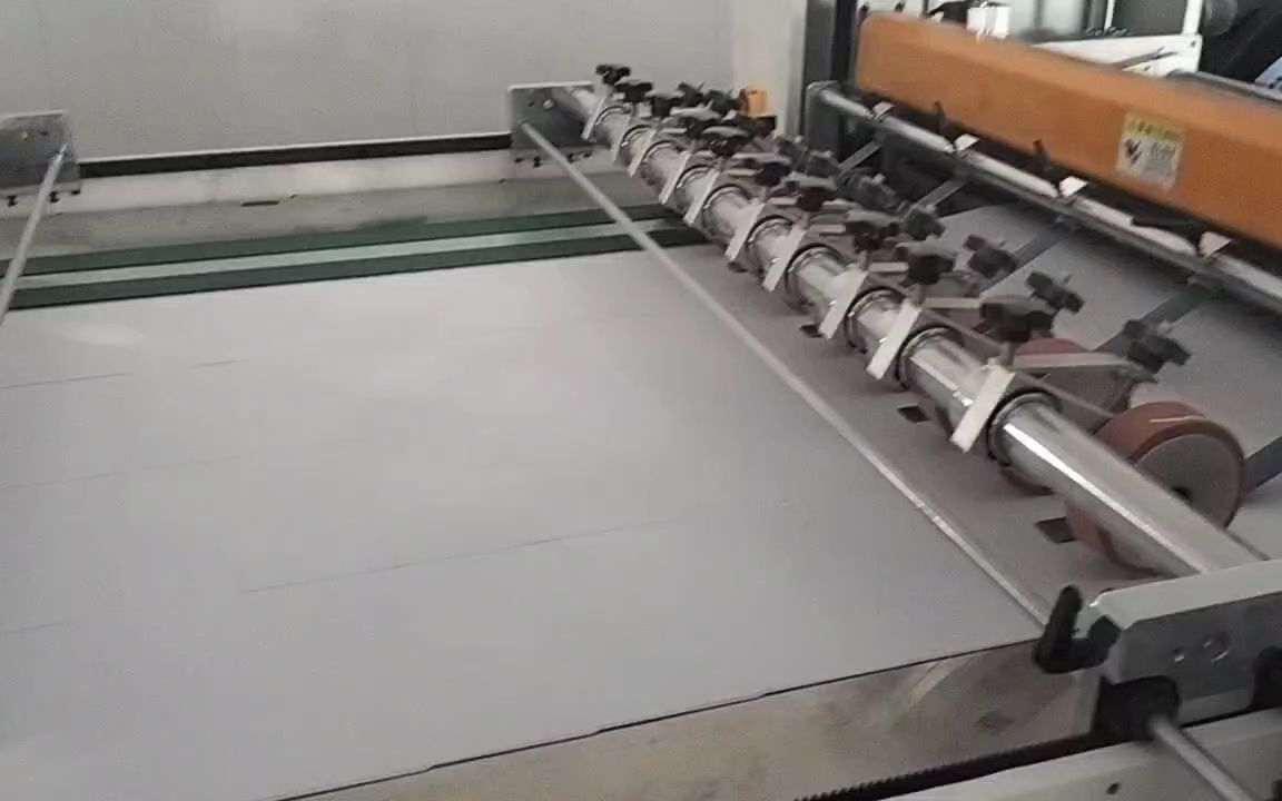 HKS系列，A4復(fù)印紙切紙機(jī)